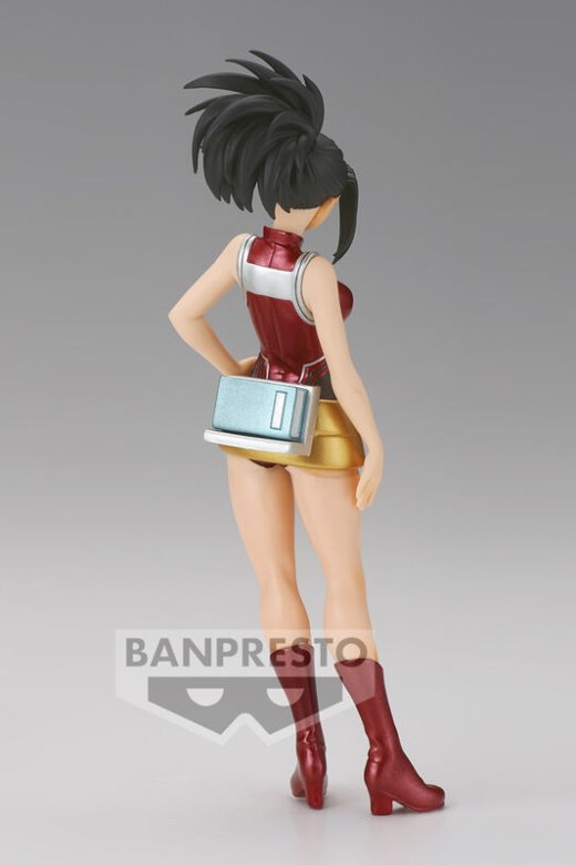 Descubre el apasionante mundo de Figura Momo Yaoyorozu Age of Heroes My Hero Academia.