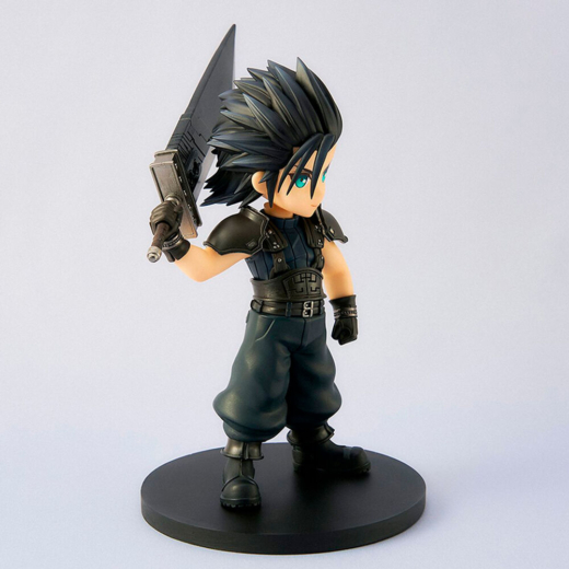 Descubre el apasionante mundo de Figura Zack Fair Final Fantasy VII 11 cm.