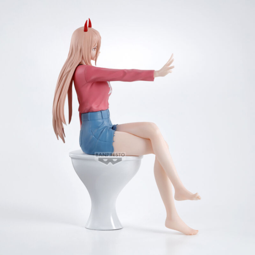 Descubre el apasionante mundo de Figura Chainsaw Man 18cm.