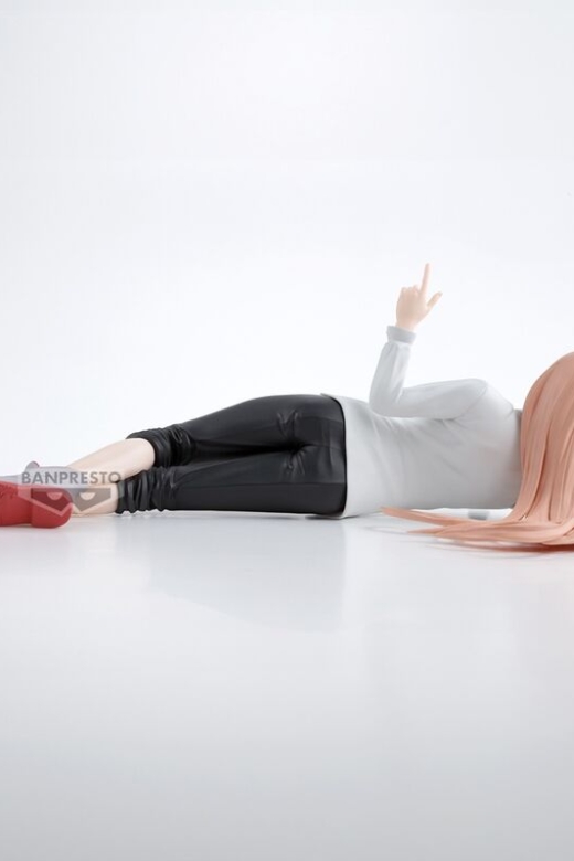 Descubre el apasionante mundo de Figura Chainsaw Man 22cm.