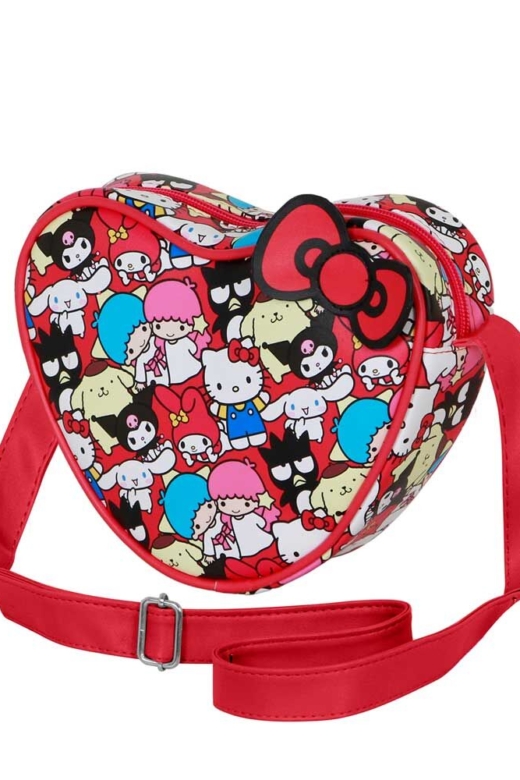 Descubre el apasionante mundo de Bolso Corazón Friends Hello Kitty.