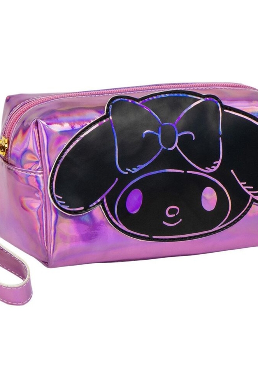 Descubre el apasionante mundo de Neceser de Viaje My Melody y Hello Kitty.
