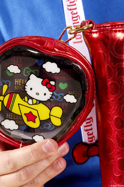 Descubre el apasionante mundo de Bolso y monedero 50 aniversario Hello Kitty Loungefly.