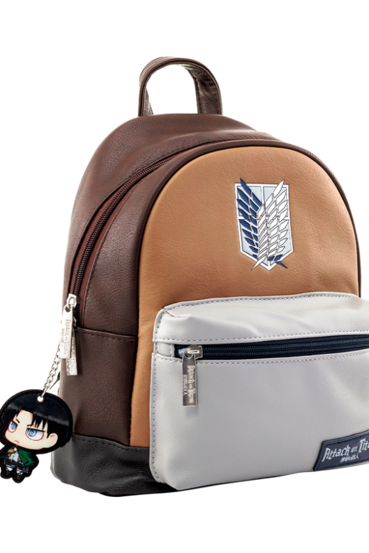 Descubre el apasionante mundo de Mochila Ataque a los Titanes 29cm.