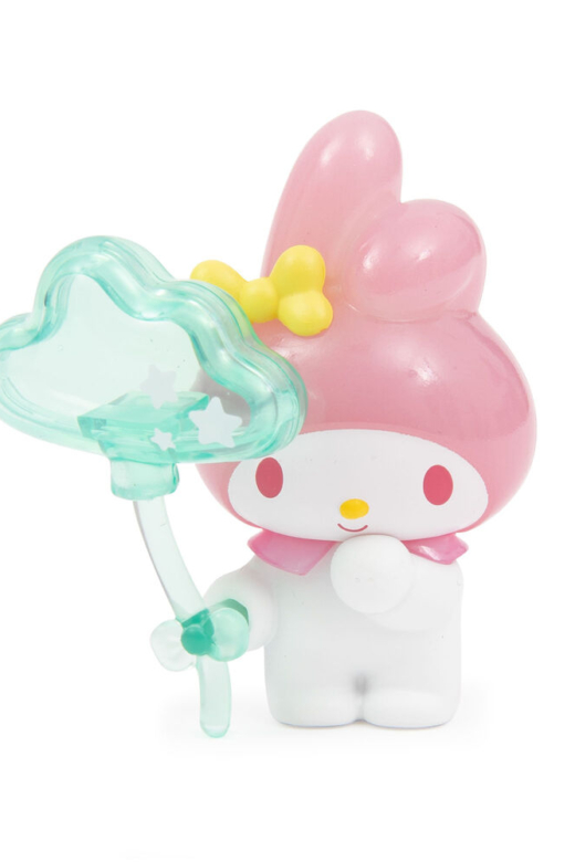 Descubre el apasionante mundo de Set 6 Figuras Hello Kitty 5cm.