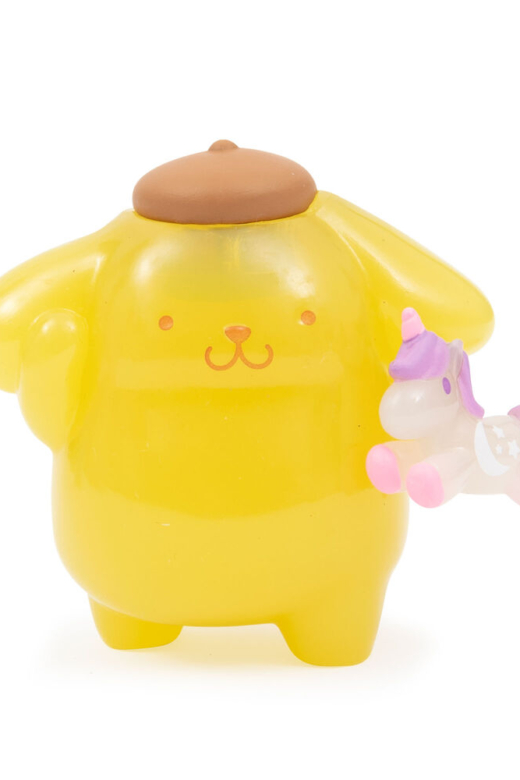Descubre el apasionante mundo de Set 6 Figuras Hello Kitty 5cm.