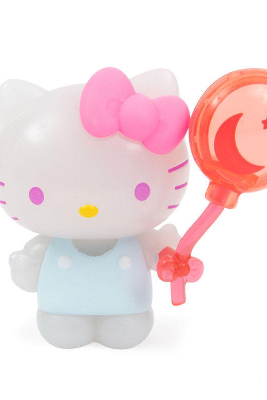 Descubre el apasionante mundo de Set 6 Figuras Hello Kitty 5cm.