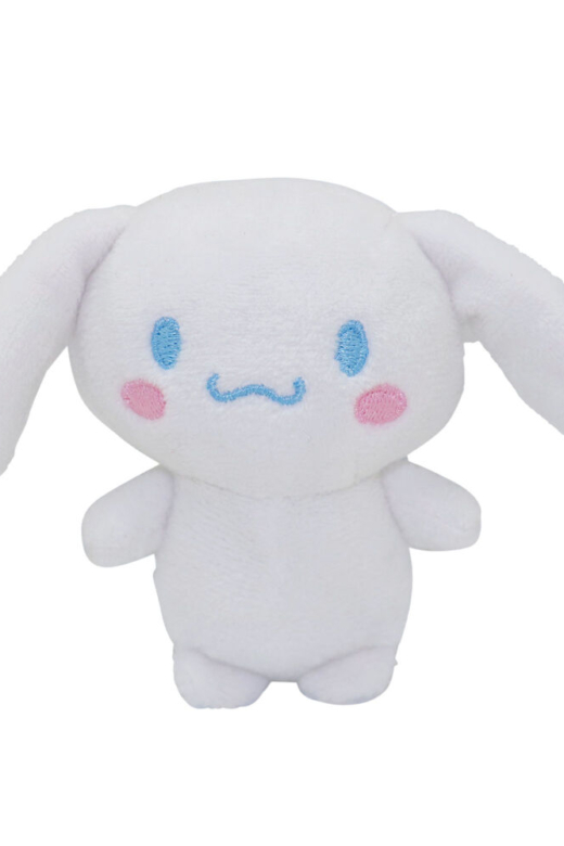 Descubre el apasionante mundo de Peluche Hello Kitty 8cm Surtido.