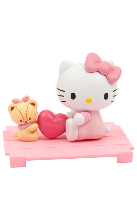 Descubre el apasionante mundo de Figura Sorpresa Hello Kitty Sweetheart Playmates Surtido.