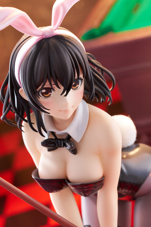 Descubre el apasionante mundo de Figura Yukina Himeragi Estilo Conejita Strike the Blood IV.