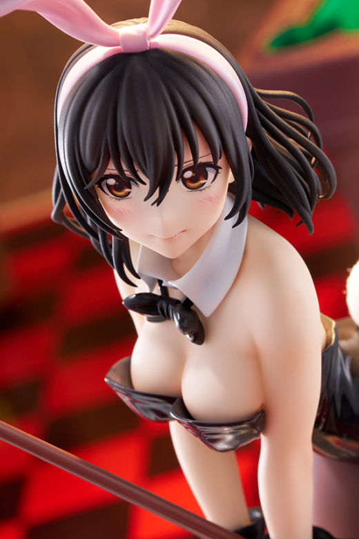 Descubre el apasionante mundo de Figura Yukina Himeragi Estilo Conejita Strike the Blood IV.