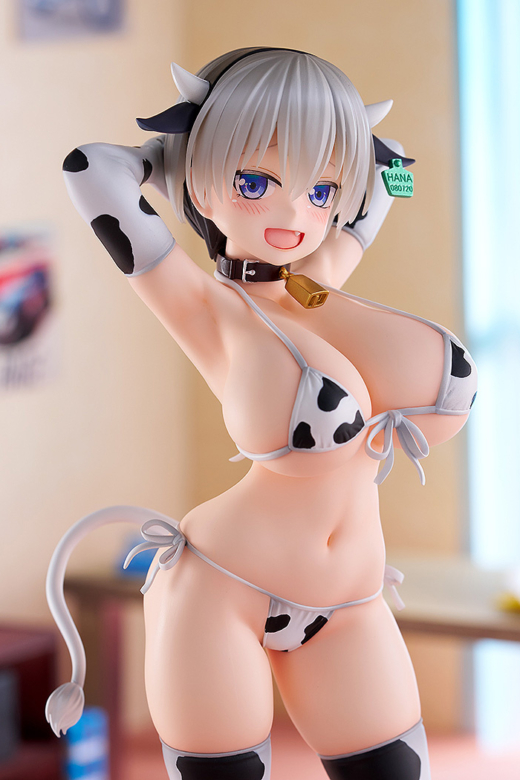 Descubre el apasionante mundo de Figura Hana Uzaki Bikini Vaca Uzaki-Chan.