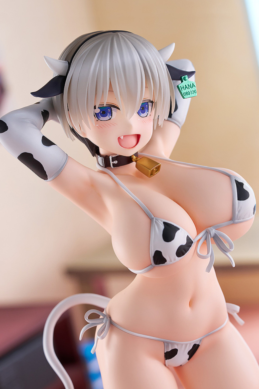 Descubre el apasionante mundo de Figura Hana Uzaki Bikini Vaca Uzaki-Chan.