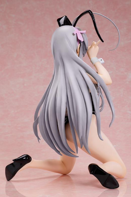 Descubre el apasionante mundo de Figura Nyaruko Piernas Desnudas Versión Bunny.