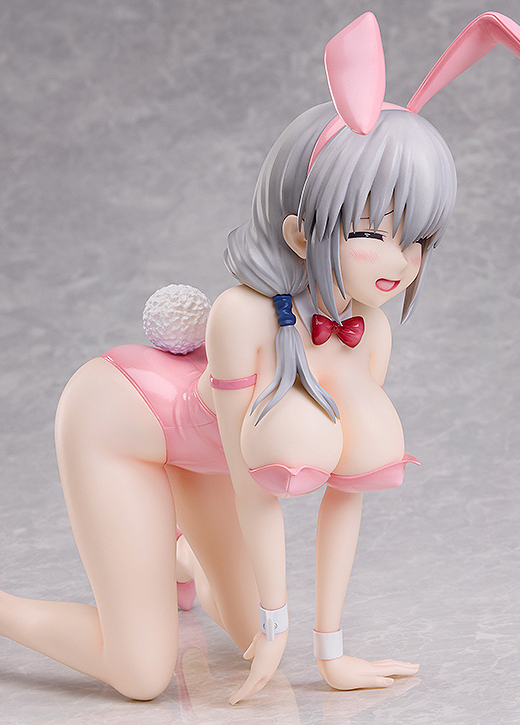 Descubre el apasionante mundo de Figura Tsuki Uzaki Versión Conejita Pierna Desnuda.