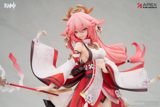 Descubre el apasionante mundo de Figura Yae Miko Versión Diversión Astuta Genshin Impact.