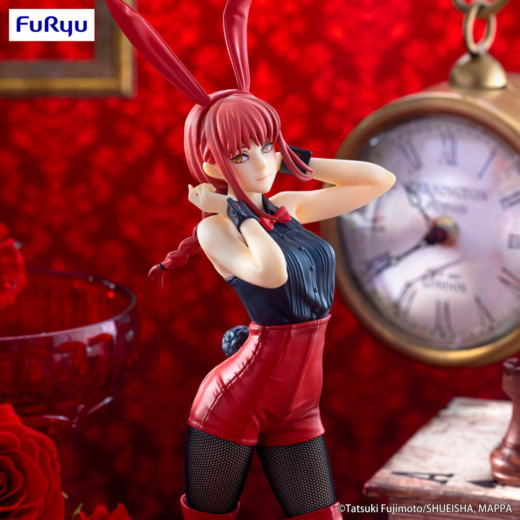 Descubre el apasionante mundo de Figura Makima Bicute Bunnies Chainsaw Man 30 cm Roja.