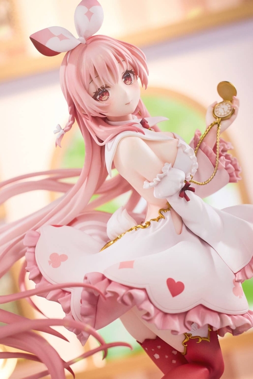 Descubre el apasionante mundo de Figura White Rabbit Rosu Wonderland.